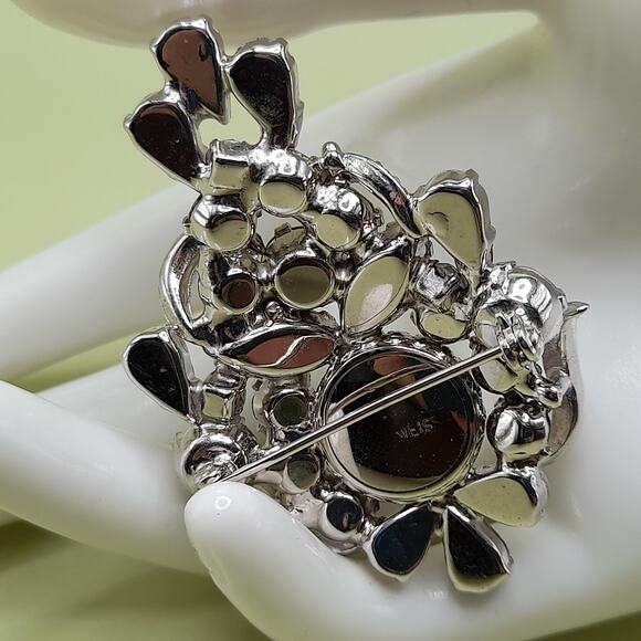 Vintage Weiss Wedding Brooch, Clear Rhinestones, Rhodium Plated, 2 1/2 In - Picture 3 of 10